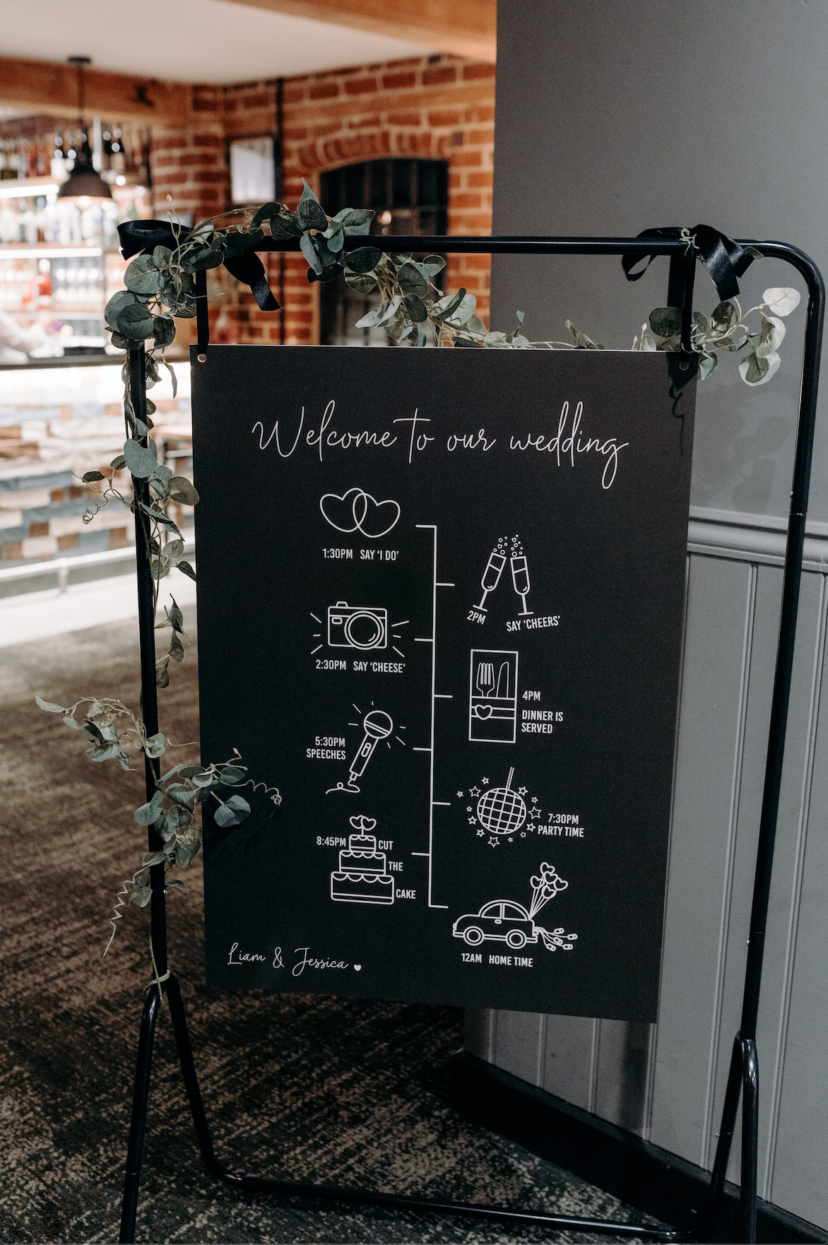 A1 Order of the Day Board with illustrations / Wedding Day Timeline Board / Available in any colour and personalised with your names on the bottom left corner